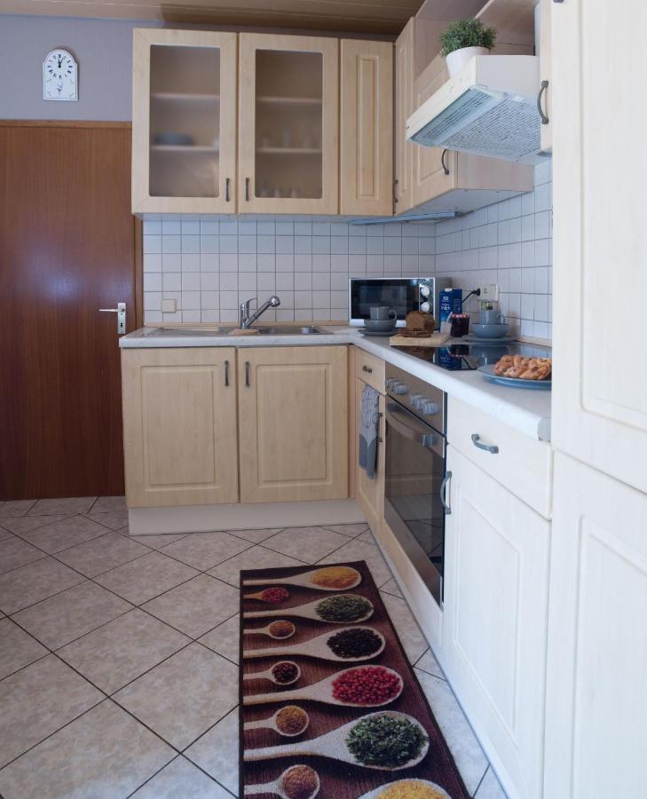 Ferienwohnung Am Gaesschen ลอสไฮม์ ภายนอก รูปภาพ